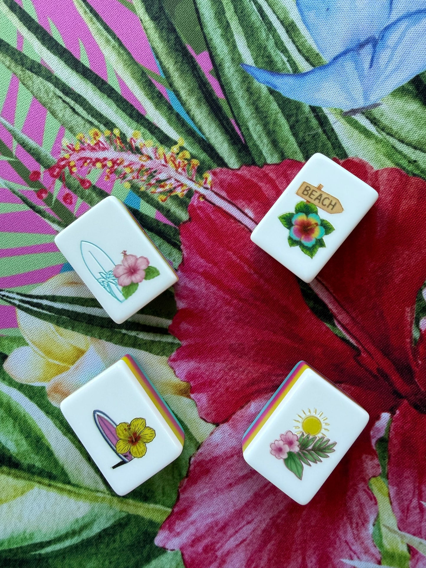 Getaway Beach Collection - Engraved 160 Tile Set with Travel Bag - free shipping